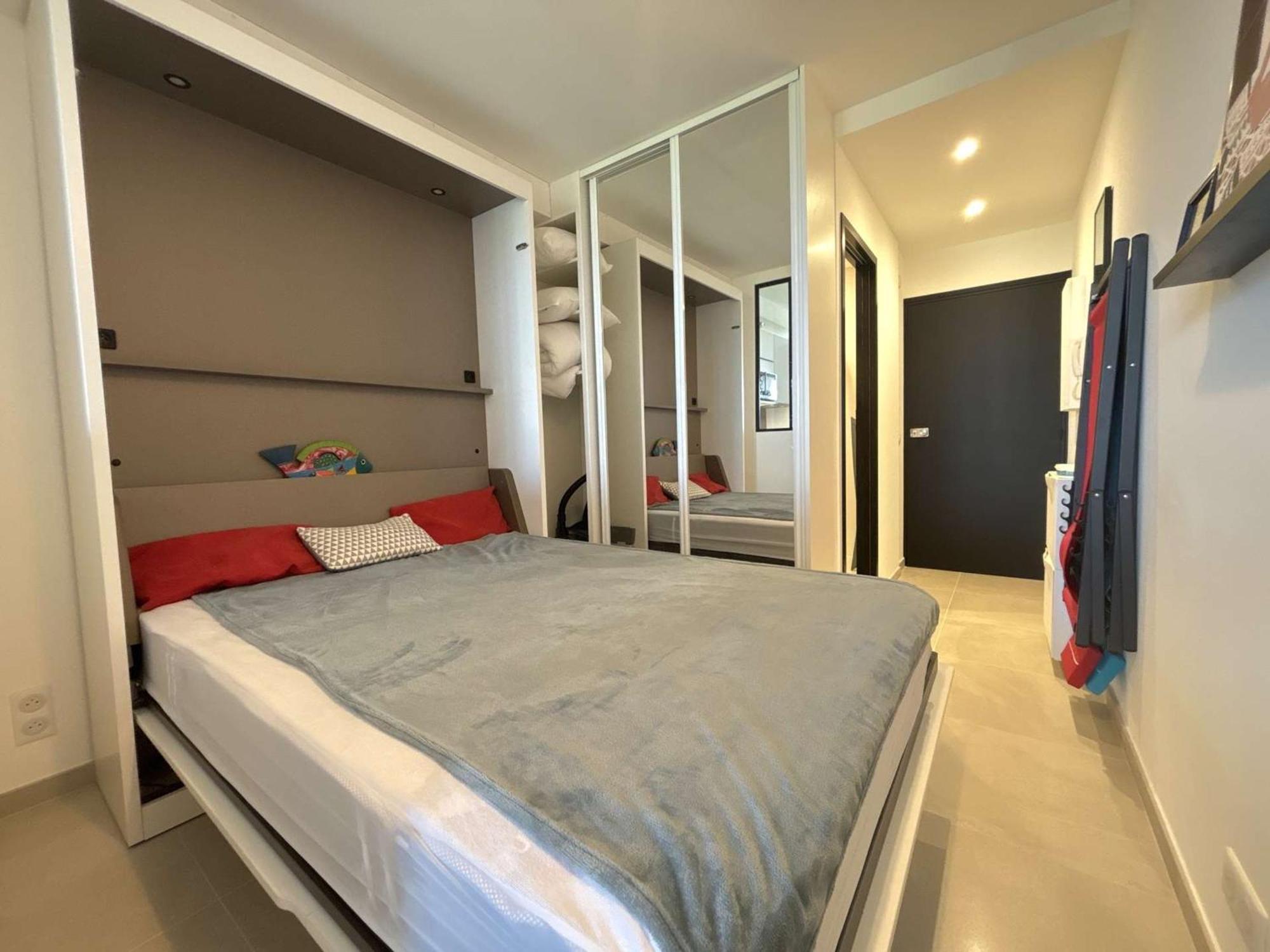 Studio En Bord De Mer A Royan, Parking, Tv, Tout Equipe - Fr-1-494-67 Buitenkant foto