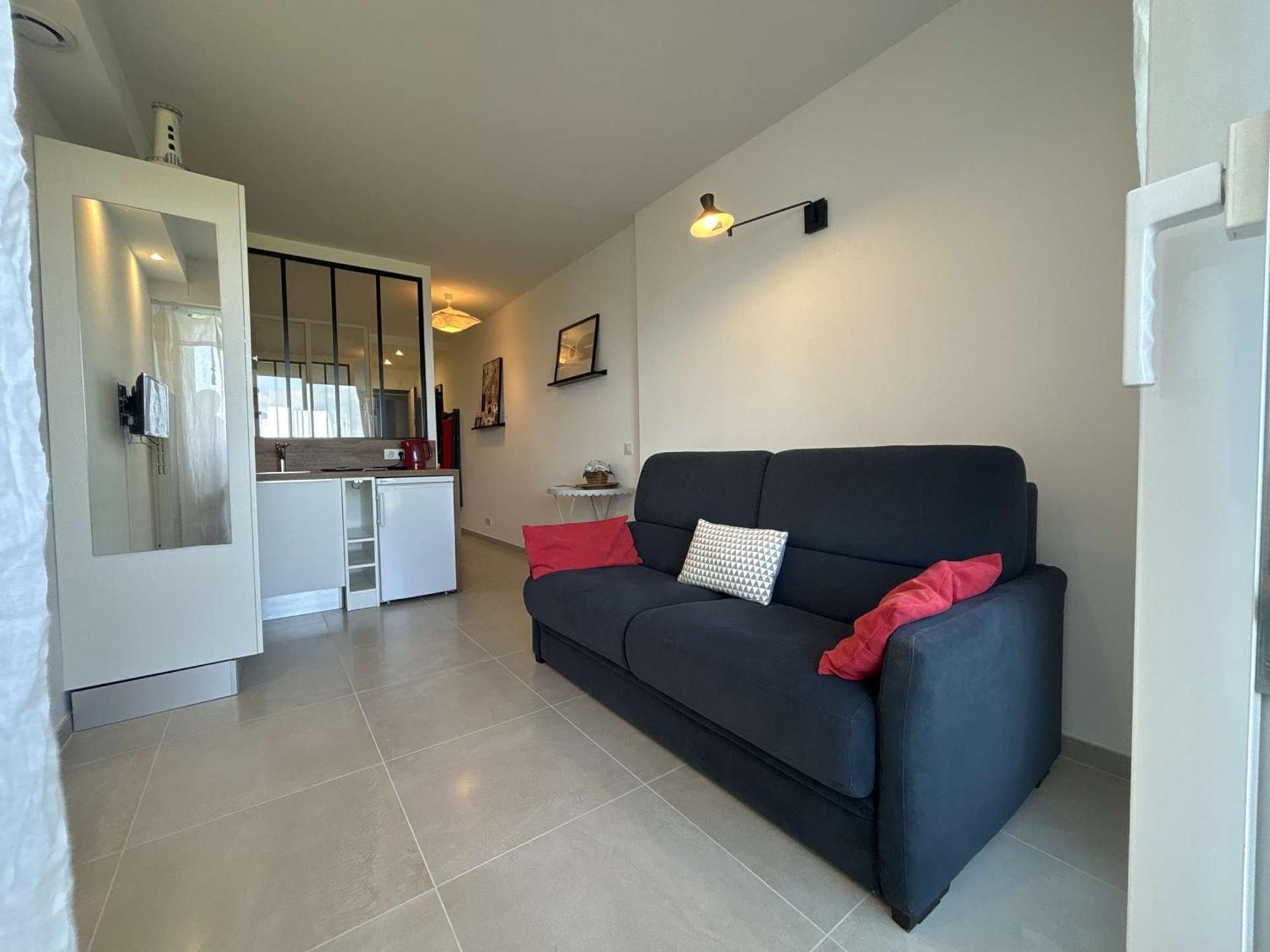 Studio En Bord De Mer A Royan, Parking, Tv, Tout Equipe - Fr-1-494-67 Buitenkant foto